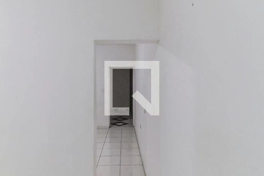 Corredor de casa para alugar com 2 quartos, 62m² em Parque Viana, Barueri