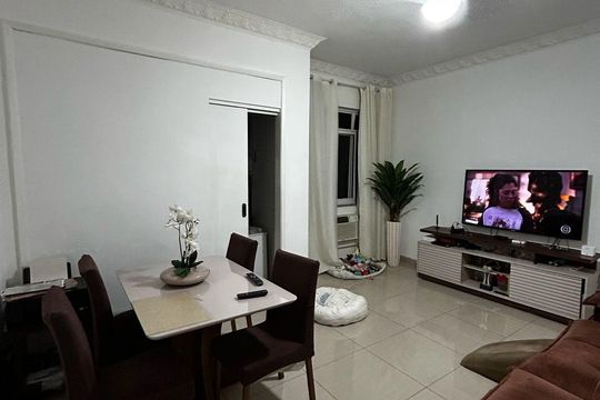 Sala de apartamento à venda com 3 quartos, 120m² em Olaria, Rio de Janeiro