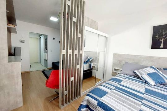 Quarto de kitnet/studio para alugar com 1 quarto, 27m² em Centro Histórico, Porto Alegre