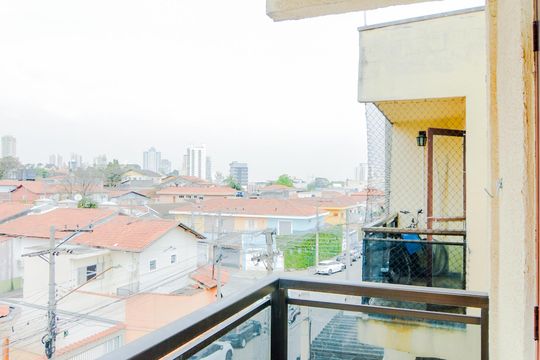 Varanda  de apartamento para alugar com 2 quartos, 50m² em Vila Galvão, Guarulhos