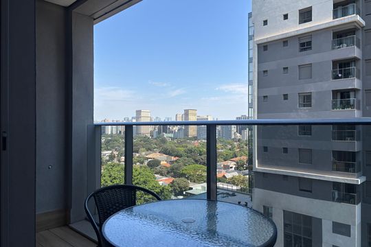 Varanda de kitnet/studio à venda com 1 quarto, 30m² em Pinheiros, São Paulo
