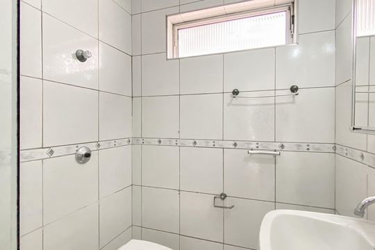 Banheiro de apartamento à venda com 2 quartos, 52m² em Penha de França, São Paulo