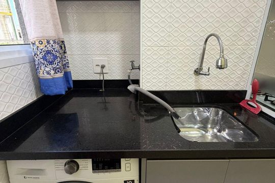 Área de serviço de apartamento para alugar com 2 quartos, 46m² em Areia Branca, Santos