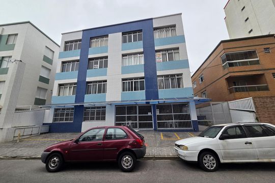 Fachada de kitnet/studio para alugar com 1 quarto, 28m² em Vila Tupi, Praia Grande