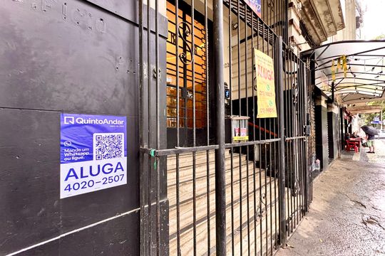 Placa de kitnet/studio para alugar com 1 quarto, 40m² em Glória, Rio de Janeiro