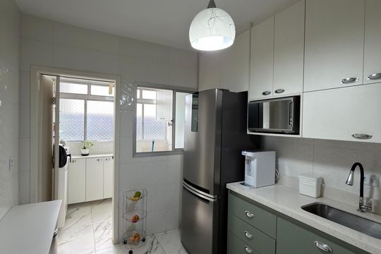 Cozinha de apartamento à venda com 2 quartos, 67m² em Jardim Continental, São Bernardo do Campo