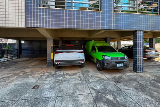 Garagem de apartamento à venda com 3 quartos, 140m² em União, Belo Horizonte