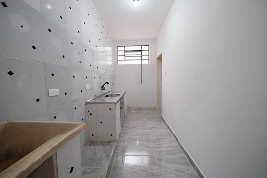 Casa para alugar com 1 quarto, 40m² em Parque Boturussu, São Paulo