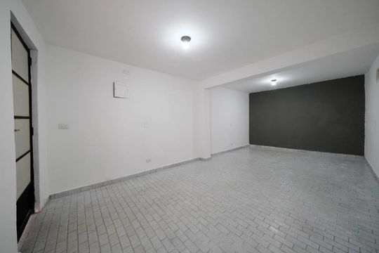 Casa para alugar com 1 quarto, 40m² em Parque Boturussu, São Paulo