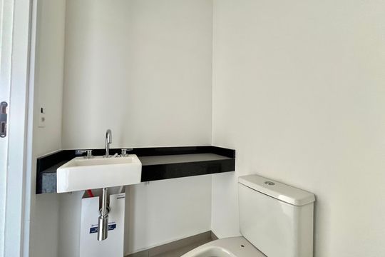 Banheiro de kitnet/studio à venda com 1 quarto, 25m² em Vila Clementino, São Paulo