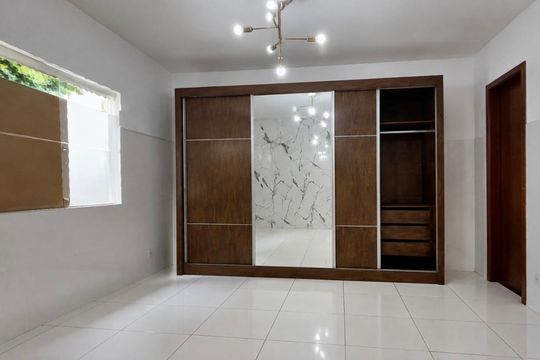 Quarto de casa para alugar com 1 quarto, 50m² em Vargem Pequena, Rio de Janeiro