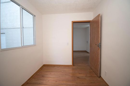 Quarto de apartamento à venda com 2 quartos, 45m² em Bom Jesus, Contagem