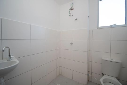 Banheiro de apartamento à venda com 2 quartos, 45m² em Bom Jesus, Contagem