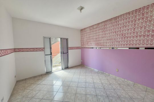 Quarto de casa para alugar com 1 quarto, 150m² em Cidade Serodio, Guarulhos