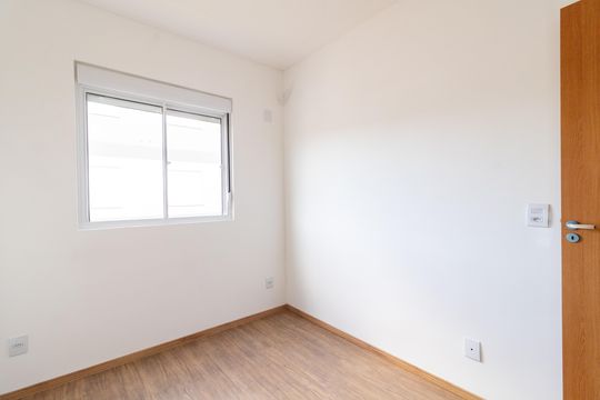 Apartamento à venda com 2 quartos, 45m² em Guarujá, Porto Alegre