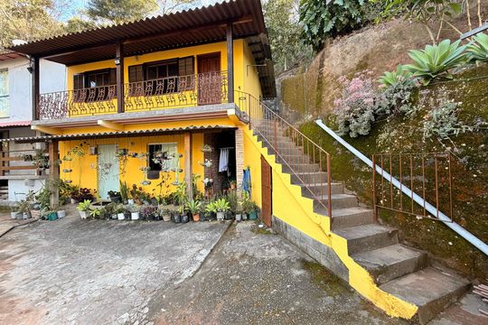 Casa para alugar com 2 quartos, 60m² em Araras, Petrópolis