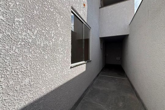 Área externa de apartamento para alugar com 2 quartos, 65m² em Chacaras Reunidas Santa Terezinha, Contagem