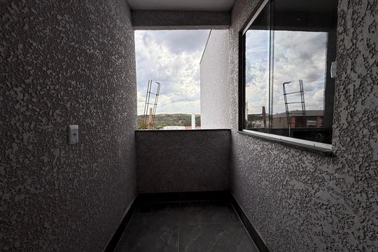 Área externa de apartamento para alugar com 2 quartos, 60m² em Chacaras Reunidas Santa Terezinha, Contagem