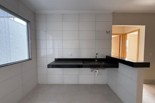 Cozinha de apartamento para alugar com 2 quartos, 60m² em Chacaras Reunidas Santa Terezinha, Contagem
