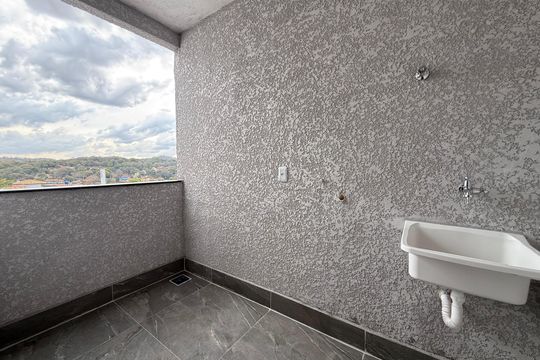 Área de serviço de apartamento para alugar com 2 quartos, 62m² em Pedra Azul, Contagem