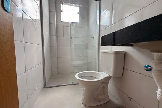 Banheiro de apartamento para alugar com 2 quartos, 62m² em Pedra Azul, Contagem