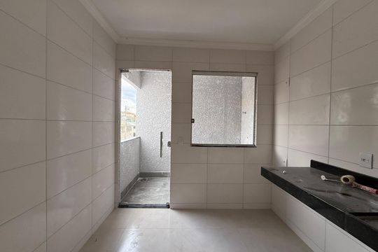 Cozinha de apartamento para alugar com 2 quartos, 62m² em Chacaras Reunidas Santa Terezinha, Contagem