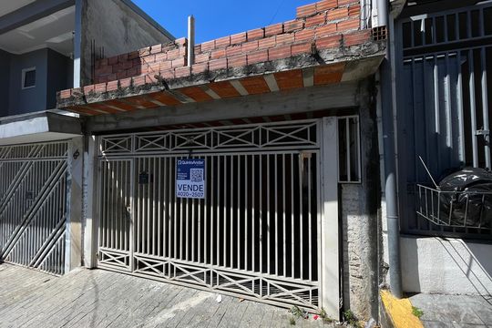 Fachada+Placa de casa à venda com 3 quartos, 125m² em Vila Carmosina, São Paulo