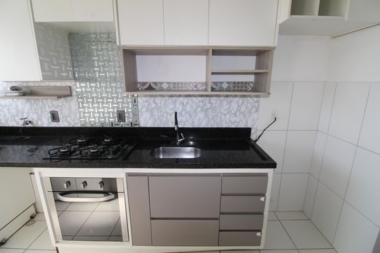Cozinha de apartamento para alugar com 2 quartos, 45m² em Palmeiras de São José, São José dos Campos