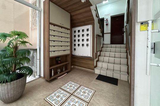Hall de entrada de apartamento para alugar com 2 quartos, 55m² em Centro, Florianópolis
