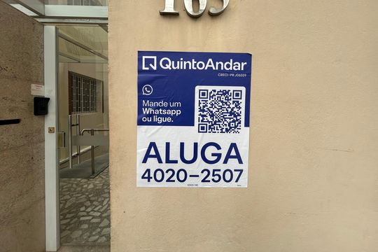 Placa  de apartamento para alugar com 2 quartos, 55m² em Centro, Florianópolis