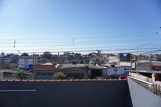 Casa para alugar com 2 quartos, 75m² em Jardim Robru, São Paulo