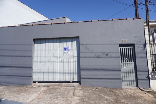 Casa para alugar com 2 quartos, 75m² em Jardim Robru, São Paulo