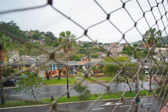 Quarto - Vista de apartamento para alugar com 1 quarto, 47m² em Agronomia, Porto Alegre