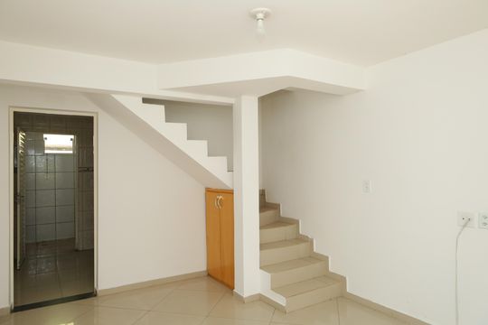 Casa de Condomínio para alugar com 2 quartos, 70m² em Jardim Norma, São Paulo