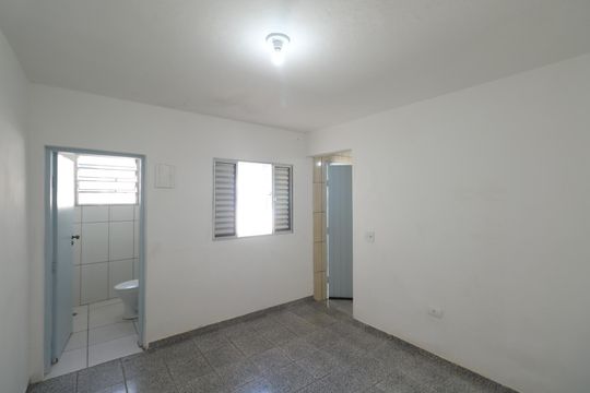 Casa para alugar com 2 quartos, 70m² em Canhema, Diadema