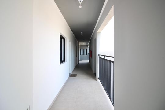 Corredor de apartamento para alugar com 1 quarto, 30m² em Parque Paineiras, São Paulo