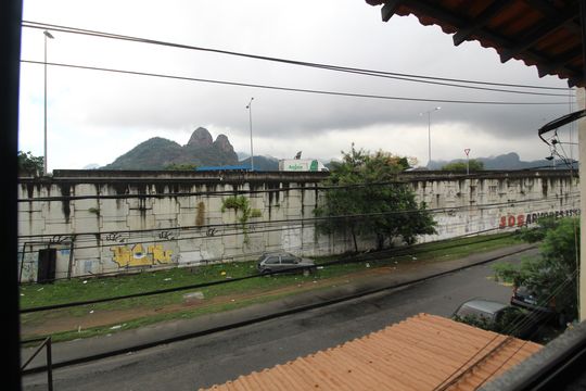 Varanda dos Quartos - Vista de casa para alugar com 2 quartos, 70m² em Curicica, Rio de Janeiro