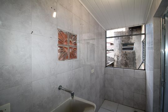 Cozinha / Área de Serviço de casa para alugar com 1 quarto, 55m² em Vila Guaca, São Paulo