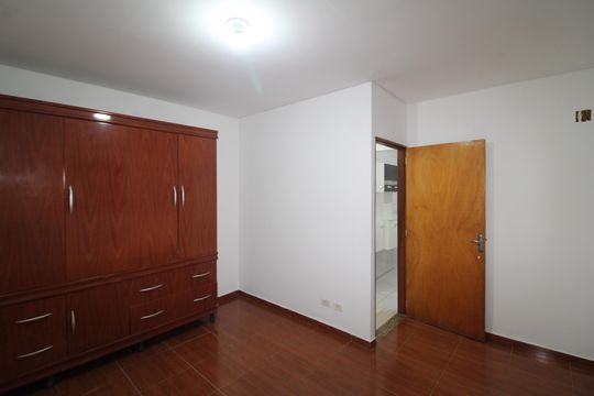 Quarto 1 de casa para alugar com 1 quarto, 55m² em Vila Guaca, São Paulo