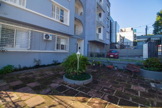 Área comum de apartamento para alugar com 2 quartos, 60m² em Petrópolis, Porto Alegre