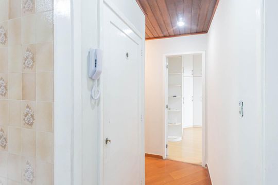 Corredor de apartamento para alugar com 3 quartos, 124m² em Tijuca, Rio de Janeiro