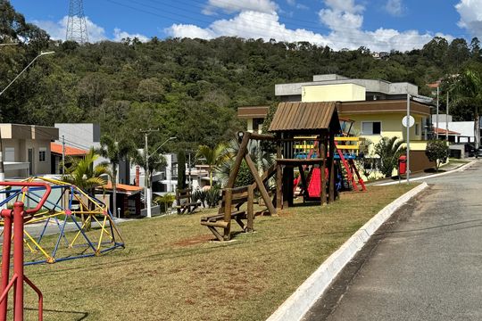 Área comum - Playground de casa de condomínio para alugar com 3 quartos, 239m² em Chácara Roselândia, Cotia