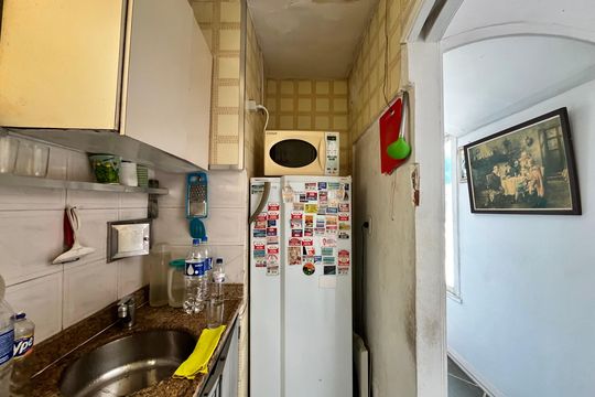 Cozinha de apartamento à venda com 2 quartos, 60m² em Copacabana, Rio de Janeiro