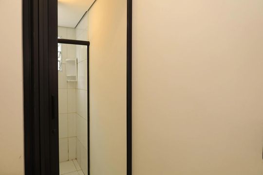Corredor de apartamento à venda com 2 quartos, 49m² em Conjunto Residencial José Bonifácio, São Paulo