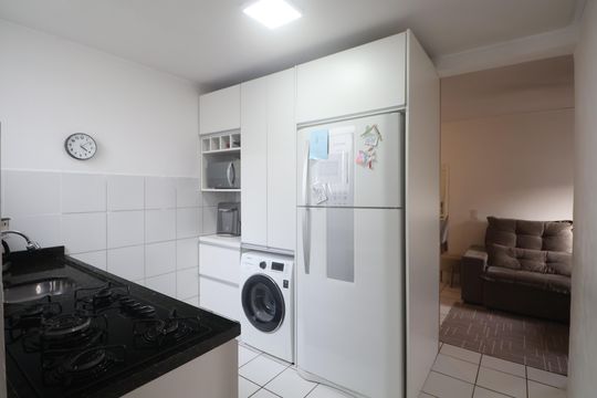 Cozinha de apartamento à venda com 2 quartos, 47m² em Mato Grande, Canoas