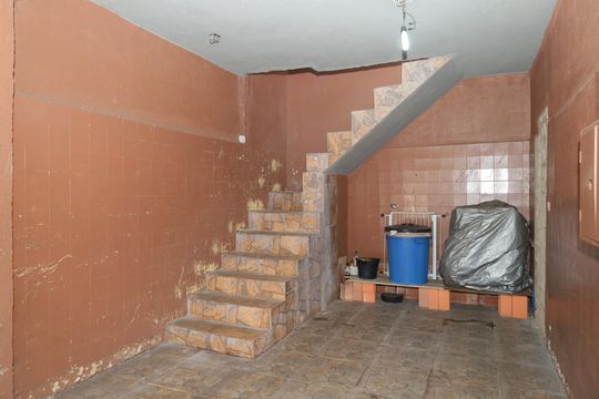 Garagem de casa para alugar com 2 quartos, 70m² em Jardim Maia, São Paulo