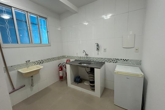 Cozinha de casa para alugar com 2 quartos, 54m² em Vila Valqueire, Rio de Janeiro