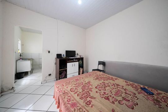 Quarto de casa para alugar com 1 quarto, 40m² em Parque Boturussu, São Paulo