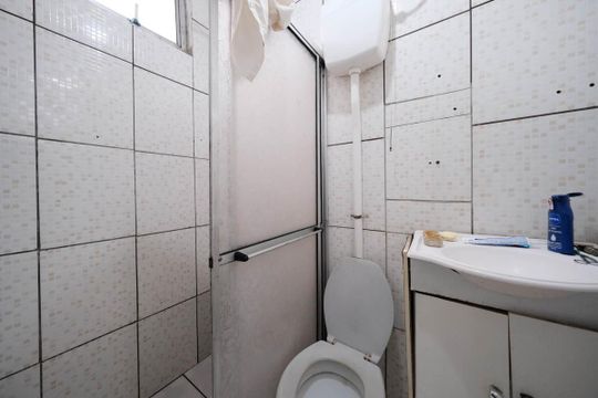 Banheiro de casa para alugar com 1 quarto, 40m² em Parque Boturussu, São Paulo