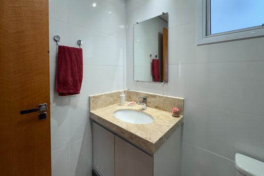 Banheiro Social de apartamento à venda com 3 quartos, 77m² em Vila Marlene, São Bernardo do Campo